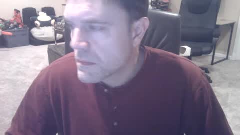 Snapshot of daved14u chatting on December 2024 06:12:02 AM daved14u online show from December 2024 06:12:02 AM