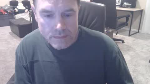 Snapshot of daved14u chatting on October 2025 06:54:01 AM daved14u online show from October 2025 06:54:01 AM