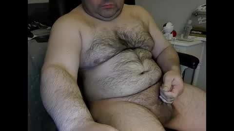 Snapshot of daveishorny1988 chatting on November 2025 01:40:01 AM daveishorny1988 online show from November 2025 01:40:01 AM