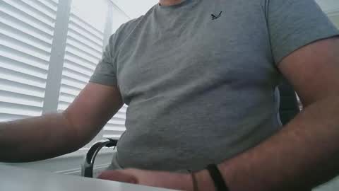 davesu12345 online show from March 2026 07:48:02 AM