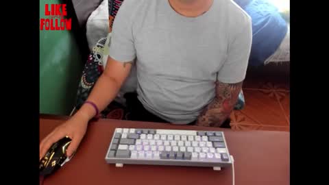 Snapshot of david_2789 chatting on January 2026 09:39:02 PM David online show from January 2026 09:39:02 PM