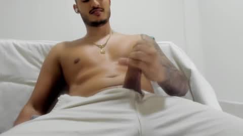 Snapshot of david__ox chatting on December 2024 11:28:02 PM david__ox online show from December 2024 11:28:02 PM