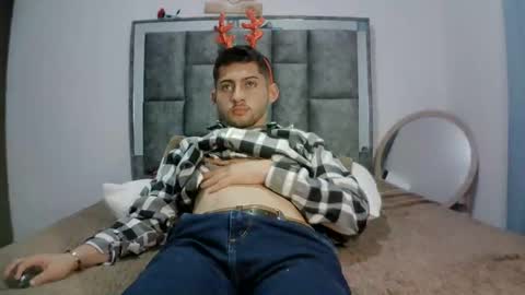 Snapshot of david_asturias chatting on December 2024 11:31:02 PM David Asturias online show from December 2024 11:31:02 PM