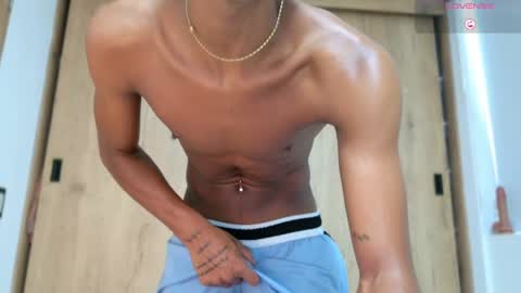 Snapshot of david_hot44 chatting on June 2026 03:28:01 PM david_hot44 online show from June 2026 03:28:01 PM