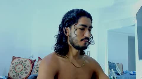 Hey im David that loves to explore and speak their fantasies. Very open talktative and nice. Feel free to chat with me online show from November 2025 09:50:02 AM