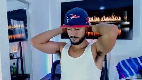 Hey im David that loves to explore and speak their fantasies. Very open talktative and nice. Feel free to chat with me online show from July 2026 10:57:02 PM