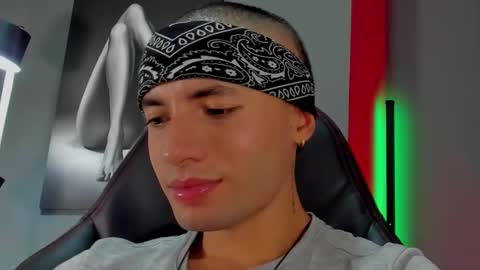 David Jons online show from November 2025 04:45:02 AM