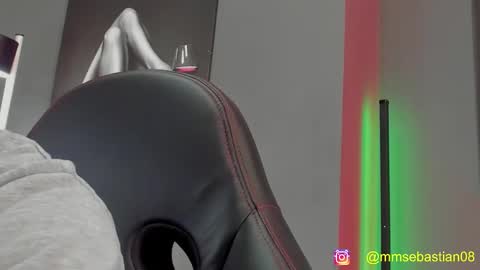 David Jons online show from November 2025 01:54:02 PM