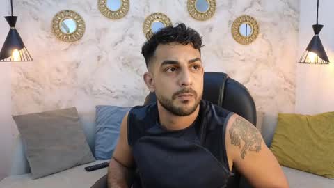 Snapshot of david_oliveira chatting on February 2025 08:46:01 PM JF oliveira online show from February 2025 08:46:01 PM