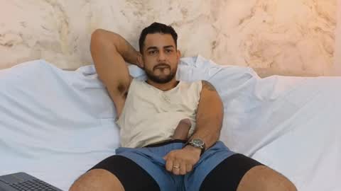 Snapshot of david_oliveira chatting on February 2025 01:30:02 PM JF oliveira online show from February 2025 01:30:02 PM