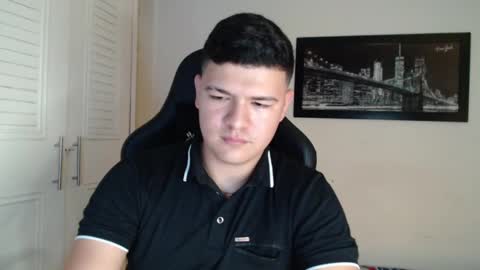 Snapshot of david_smit_ chatting on December 2024 04:22:01 AM david smit online show from December 2024 04:22:01 AM