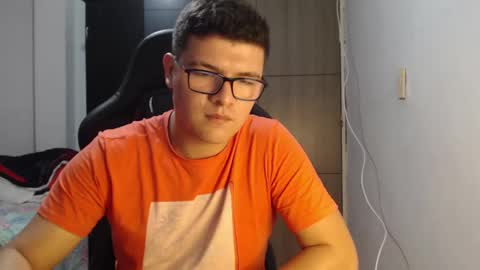 Snapshot of david_smit_ chatting on February 2025 08:20:02 PM david smit online show from February 2025 08:20:02 PM