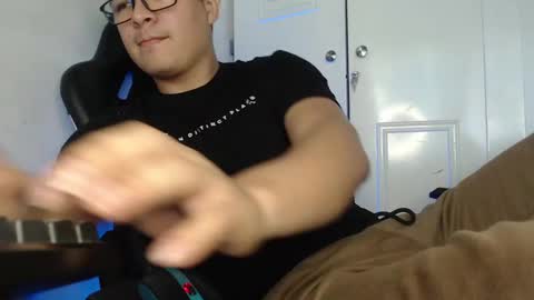 Snapshot of david_smit_ chatting on September 2025 03:56:02 PM david smit online show from September 2025 03:56:02 PM