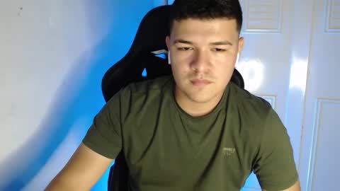 Snapshot of david_smit_ chatting on September 2025 03:43:01 AM david smit online show from September 2025 03:43:01 AM