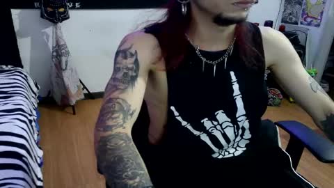 Snapshot of davidroses420 chatting on January 2025 03:27:02 AM online show from January 2025 03:27:02 AM