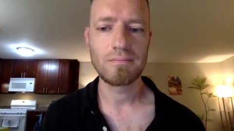 Snapshot of davidwilcox1982 chatting on October 2025 02:31:01 AM Dave online show from October 2025 02:31:01 AM