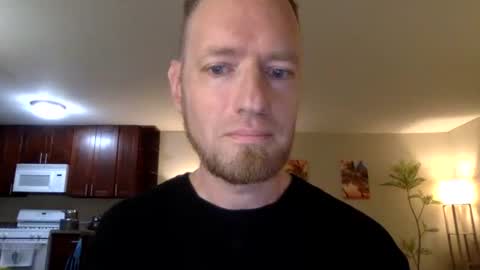 Snapshot of davidwilcox1982 chatting on October 2025 11:27:02 PM Dave online show from October 2025 11:27:02 PM