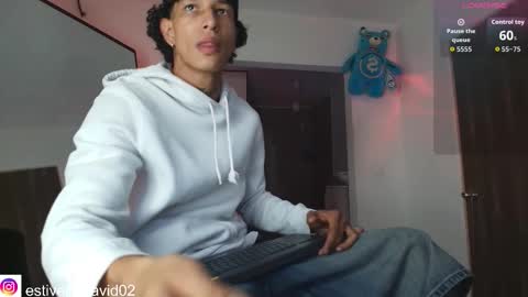 Snapshot of davidxxx02 chatting on September 2025 12:56:02 AM Estiven online show from September 2025 12:56:02 AM