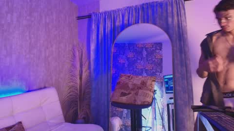 Davis online show from April 2026 11:15:01 AM