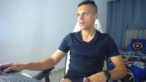 Snapshot of davisito7 chatting on January 2025 03:59:01 AM David Angel online show from January 2025 03:59:01 AM