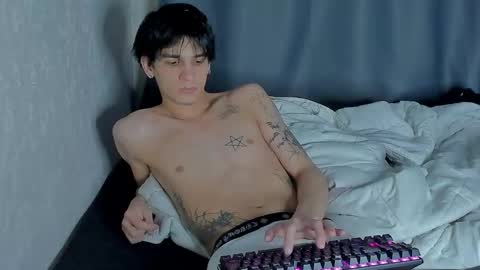 davis online show from November 2025 06:14:01 AM