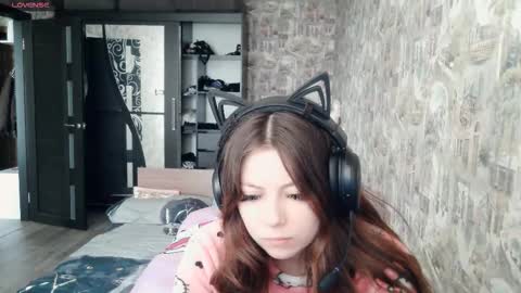 Snapshot of dawndollins chatting on November 2025 07:41:01 AM Alice online show from November 2025 07:41:01 AM