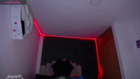 Snapshot of dayis_sweet chatting on December 2025 12:59:02 AM Dayis online show from December 2025 12:59:02 AM