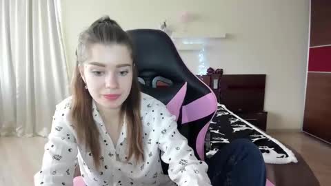 dazdrasmigdasue online show from January 2025 11:19:02 AM