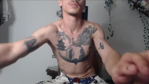 Snapshot of dazzayyy chatting on June 2026 04:58:02 AM dazzayy online show from June 2026 04:58:02 AM