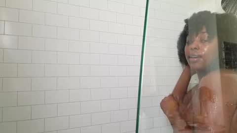 Snapshot of dchcco chatting on December 2024 02:40:02 PM Duchess Coco - Coco Puffs online show from December 2024 02:40:02 PM