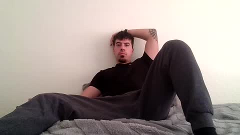 Snapshot of ddavid_012 chatting on February 2025 08:33:02 PM david online show from February 2025 08:33:02 PM