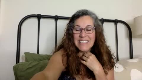 DDMolly online show from October 2025 07:58:02 PM