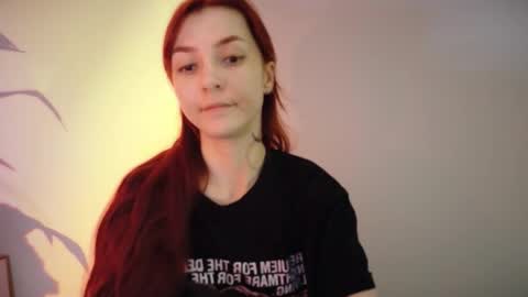 Snapshot of dead_girll chatting on April 2026 11:18:01 PM freak online show from April 2026 11:18:01 PM