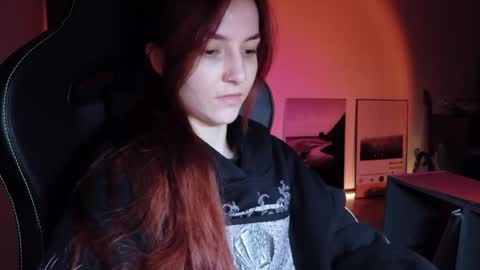 Snapshot of dead_girll chatting on May 2026 11:46:02 PM freak online show from May 2026 11:46:02 PM