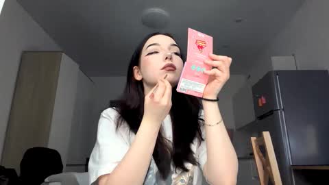 Snapshot of deannabonefield chatting on December 2025 05:13:01 AM I am Hannah ntmu online show from December 2025 05:13:01 AM