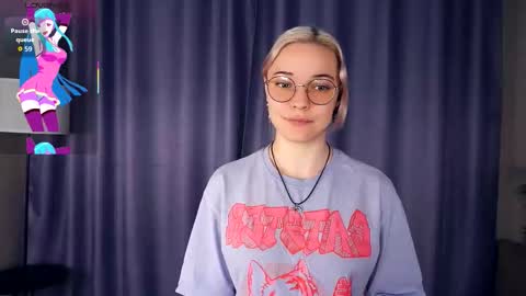 Charlie 18yo online show from November 2025 06:13:01 AM