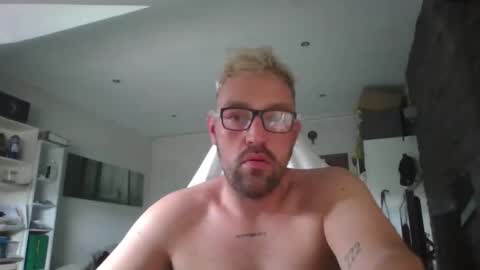 Snapshot of deanodick18x6 chatting on May 2026 01:28:02 PM dexxxn. online show from May 2026 01:28:02 PM