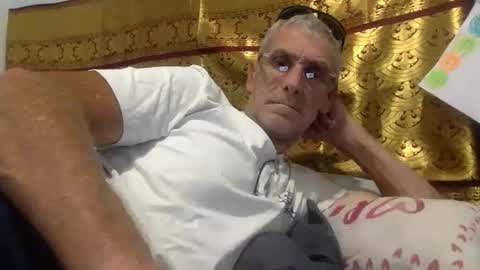 deanofflove221000 online show from February 2026 06:03:02 AM