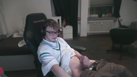 Dean online show from November 2025 03:28:01 AM