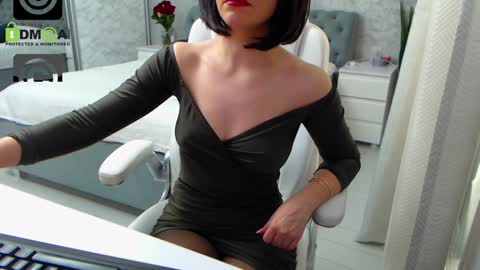 Elly online show from January 2025 10:22:01 AM