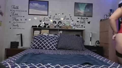 Rayna online show from March 2026 09:32:02 PM