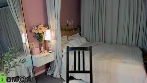 Emily GMT2 Mon 10 AM - 4 PM Wed 10 AM - 4 PM Thu 10 AM - 4 PM Fri 10 AM - 4 PM Sat 10 AM - 4 PM online show from February 2026 05:20:01 PM