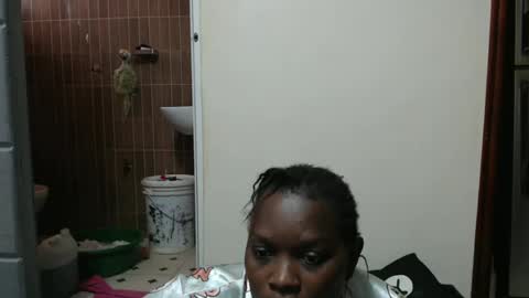 Snapshot of debbyslatter chatting on December 2024 12:01:02 PM debbyslatter online show from December 2024 12:01:02 PM