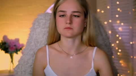 Snapshot of deboralarson chatting on September 2025 03:39:01 AM Debora online show from September 2025 03:39:01 AM