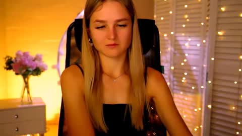 Debora online show from November 2025 03:23:01 AM