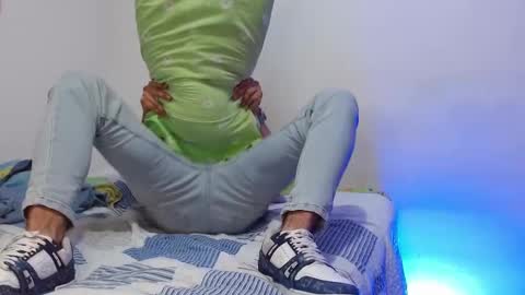 Snapshot of deconrios chatting on December 2024 02:20:02 AM Santiago online show from December 2024 02:20:02 AM