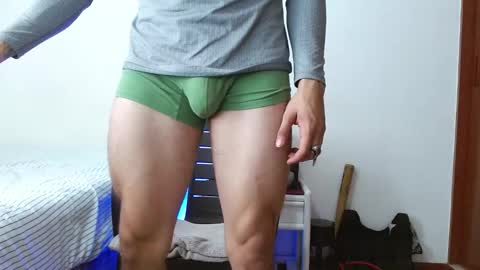 Snapshot of deconrios chatting on December 2024 03:37:02 PM Santiago online show from December 2024 03:37:02 PM