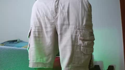 Snapshot of deconrios chatting on December 2024 08:37:01 PM Santiago online show from December 2024 08:37:01 PM