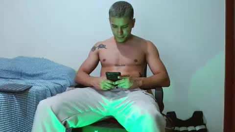 Snapshot of deconrios chatting on December 2024 10:56:01 PM Santiago online show from December 2024 10:56:01 PM