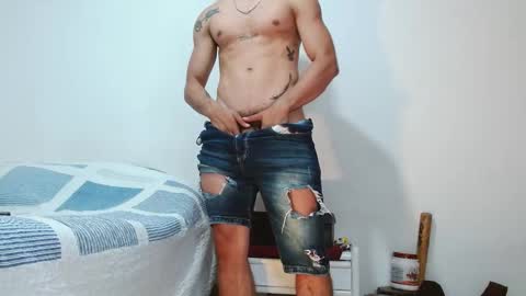 Snapshot of deconrios chatting on January 2025 12:27:01 AM Santiago online show from January 2025 12:27:01 AM